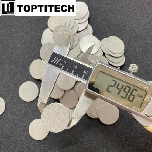 A Precision 40-Micron SS316L Filter Disc For Critical Industrial high quality
